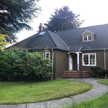 Payman'S Home Vancouver Esterno foto