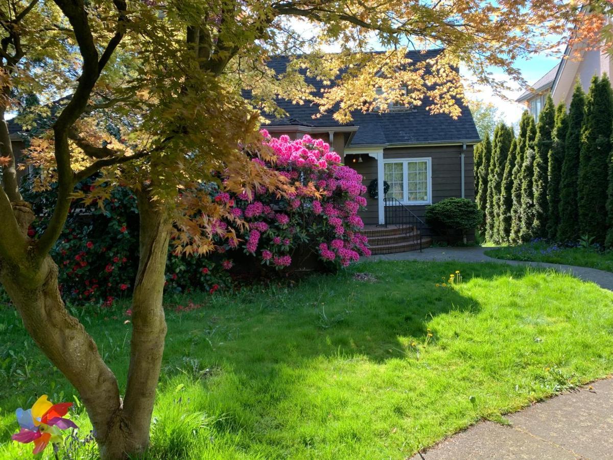 Payman'S Home Vancouver Esterno foto